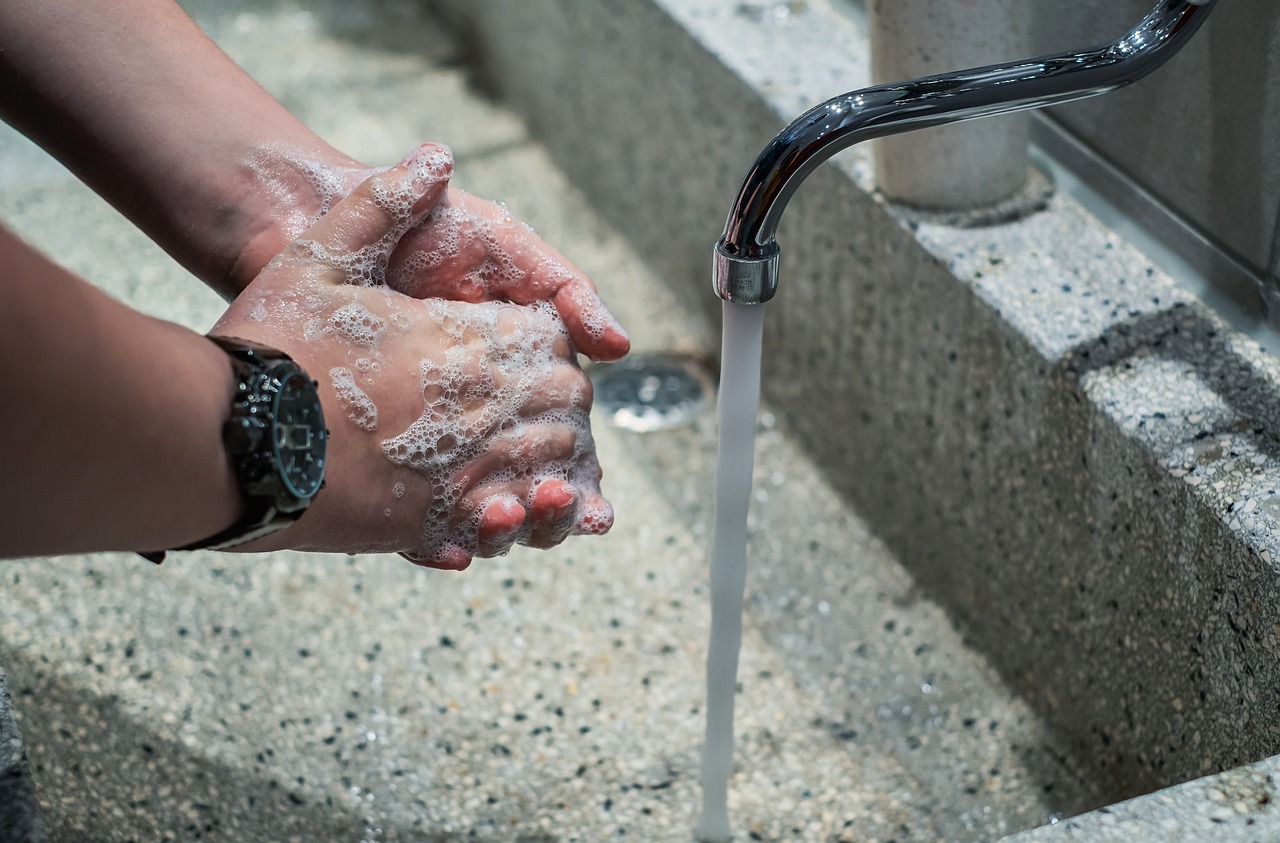Why Businesses Are Switching To Stainless Steel Paper Dispensers for Durability 